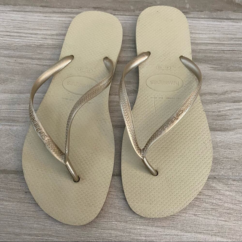 Havaianas “Light Golden” Slim Flip Flop